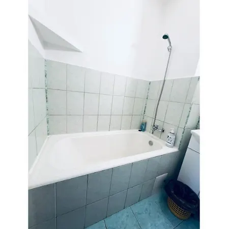 דירה Circumvalatiunii