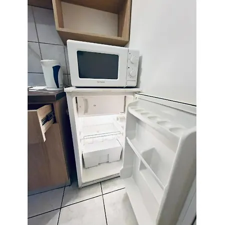 Circumvalatiunii דירה *